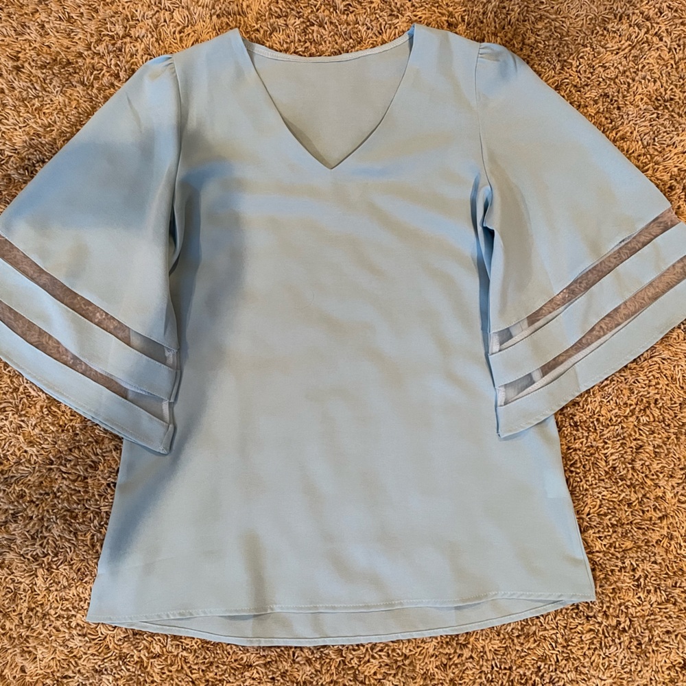 Boutique Full Sleeve Top, Small, EUC!